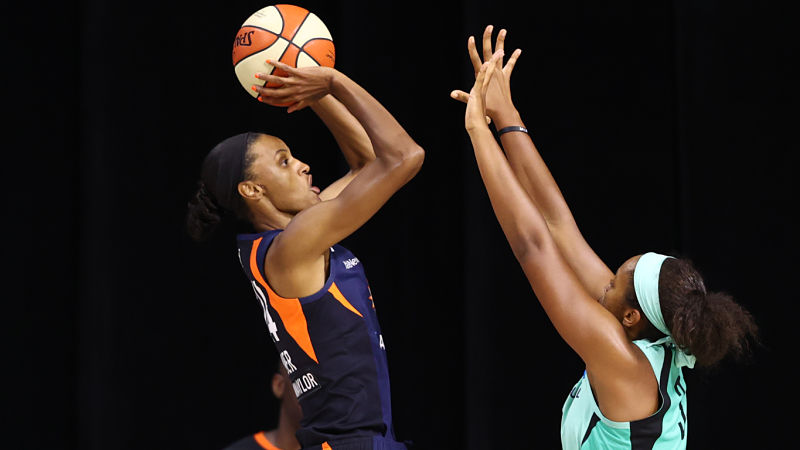 Connecticut Sun forward DeWanna Bonner