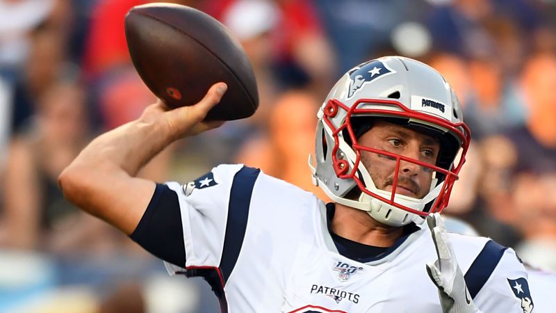 New England Patriots quarterback Brian Hoyer