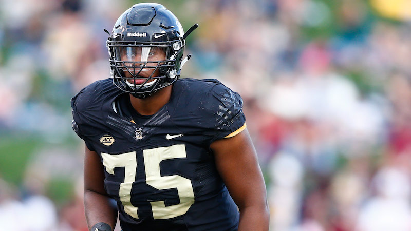 Patriots offensive tackle Justin Herron