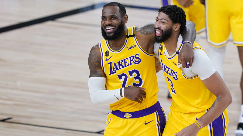 Los Angeles Lakers' LeBron James, Anthony Davis