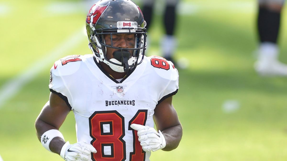 Tampa Bay Buccaneers wide receiver Antonio Brown