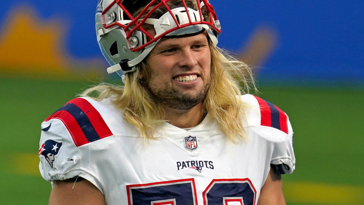 Cleveland Browns defensive end Chase Winovich