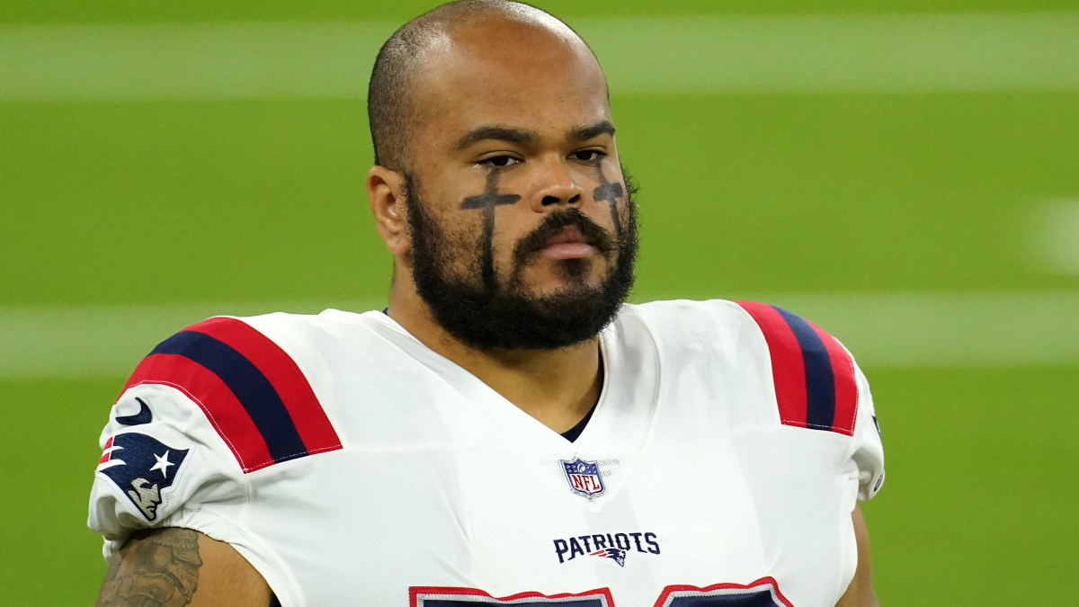 New England Patriots offensive lineman Jermaine Eluemunor