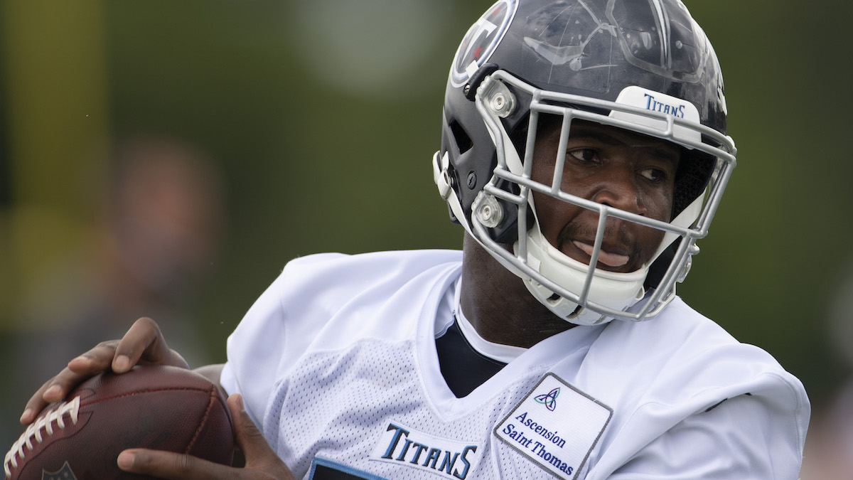 Titans tight end Jonnu Smith
