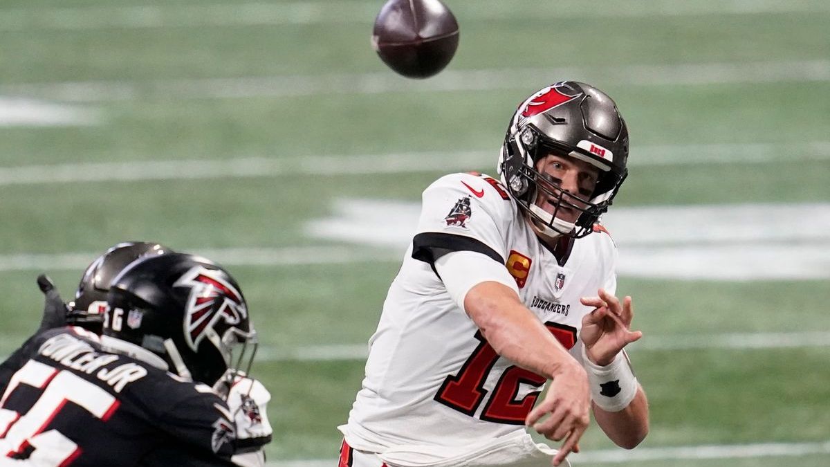 Tampa Bay Buccaneers quarterback Tom Brady