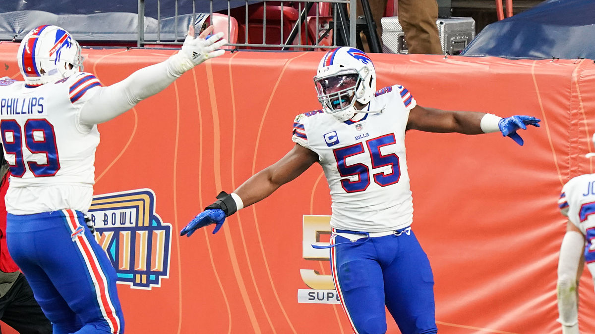 Buffalo Bills defensive end Jerry Hughes