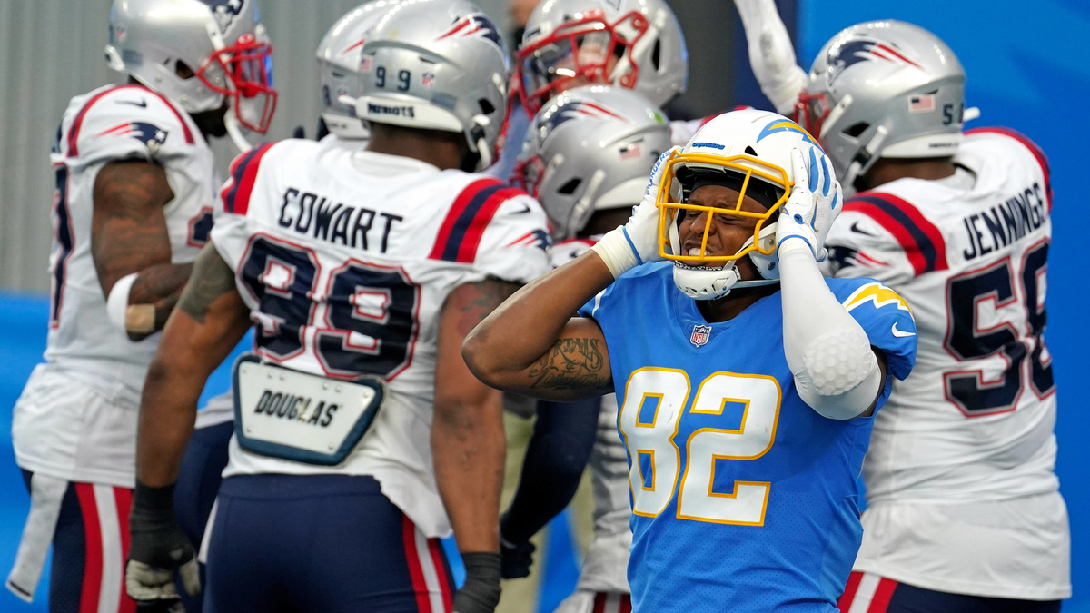 Los Angeles Chargers tight end Stephen Anderson