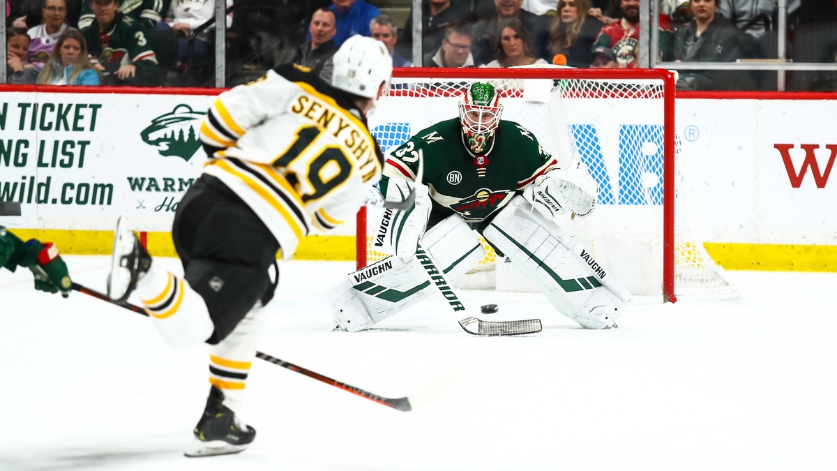 Boston Bruins winger Zach Senyshyn