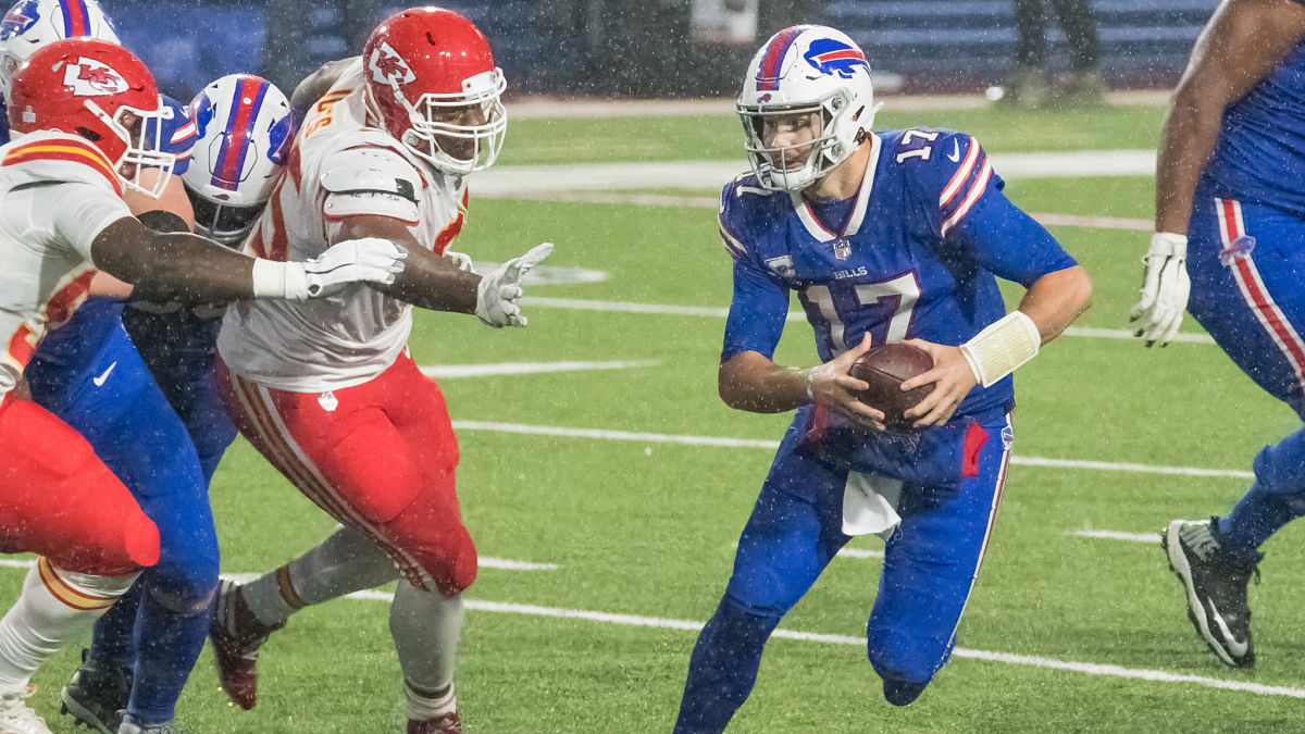 Kansas City Chiefs defensive lineman Chris Jones and Buffalo Bills quarterback Josh Allen