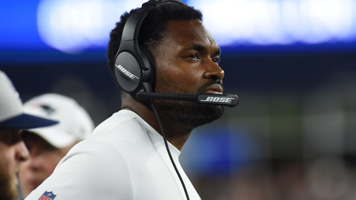 New England Patriots linebackers coach Jerod Mayo