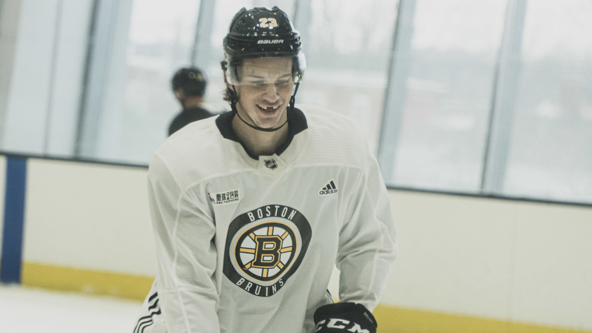 Bruins forward Jack Studnicka