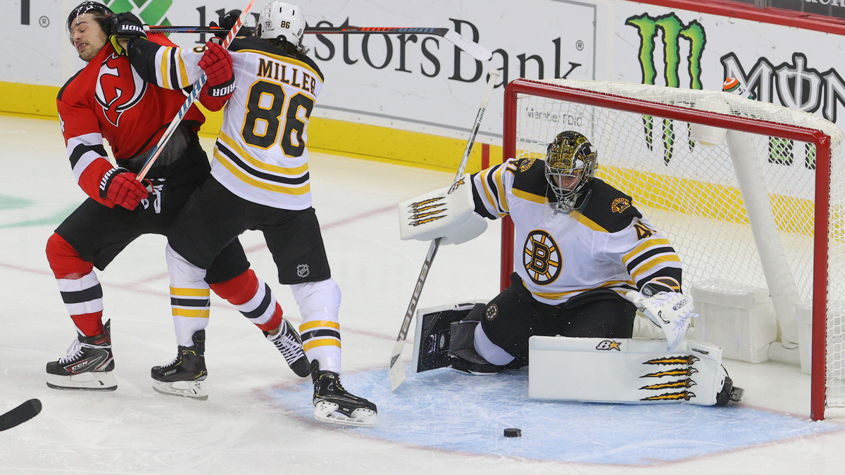 Boston Bruins goaltender Jaroslav Halak