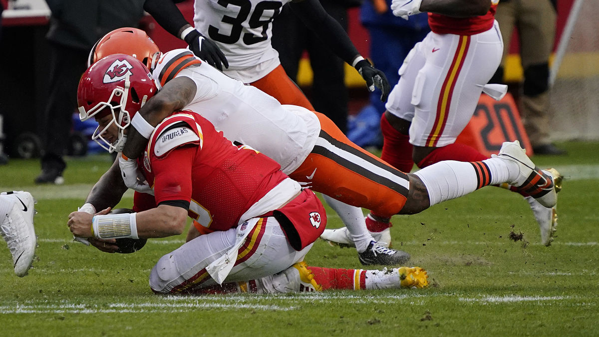 Kansas City Chiefs quarterback Patrick Mahomes and Cleveland Browns outside linebacker Mack Wilson