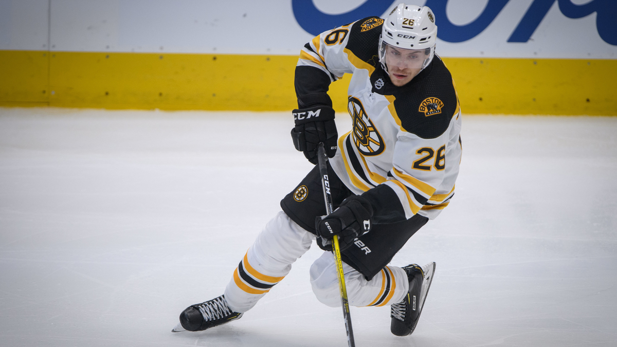 Boston Bruins center Par Lindholm