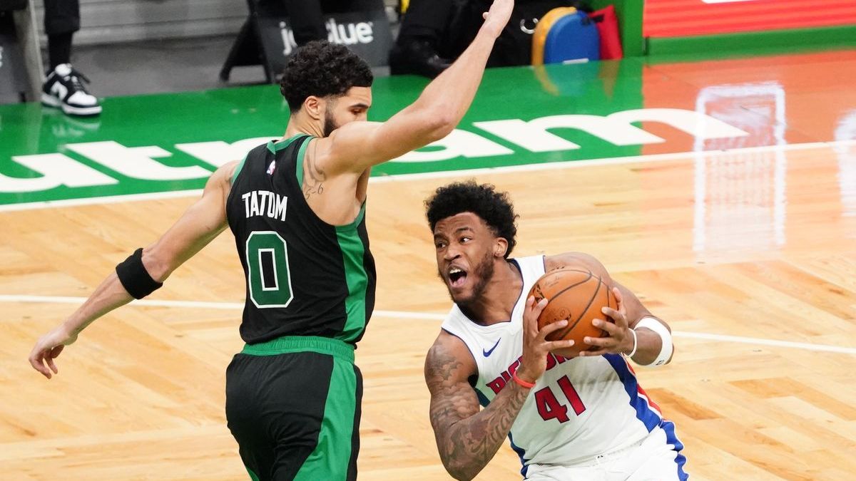 Boston Celtics forward Jayson Tatum, Detroit Pistons forward Saddiq Bey