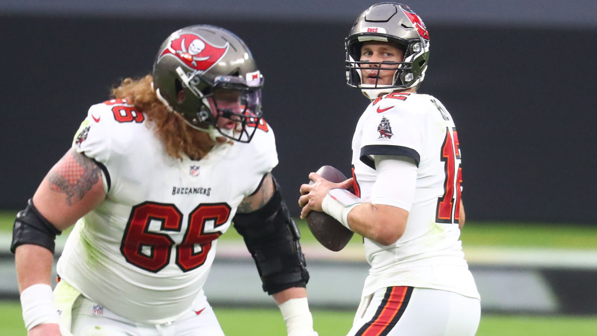 Tampa Bay Buccaneers center Ryan Jensen and quarterback Tom Brady