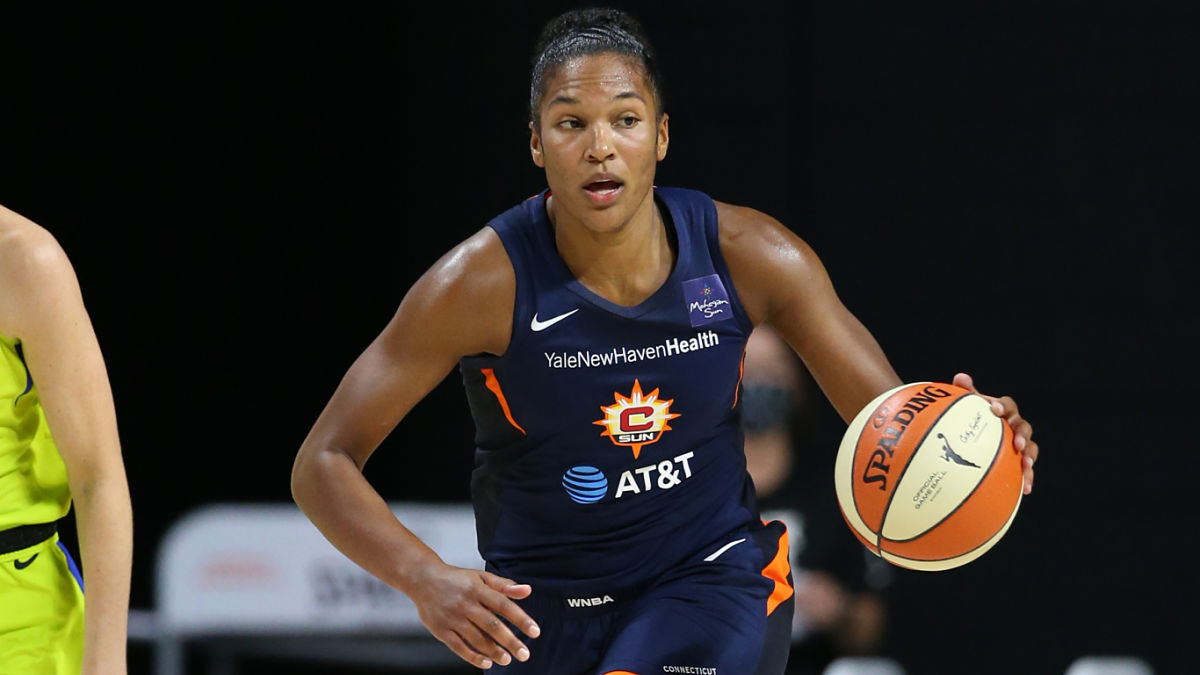 Connecticut Sun forward Alyssa Thomas