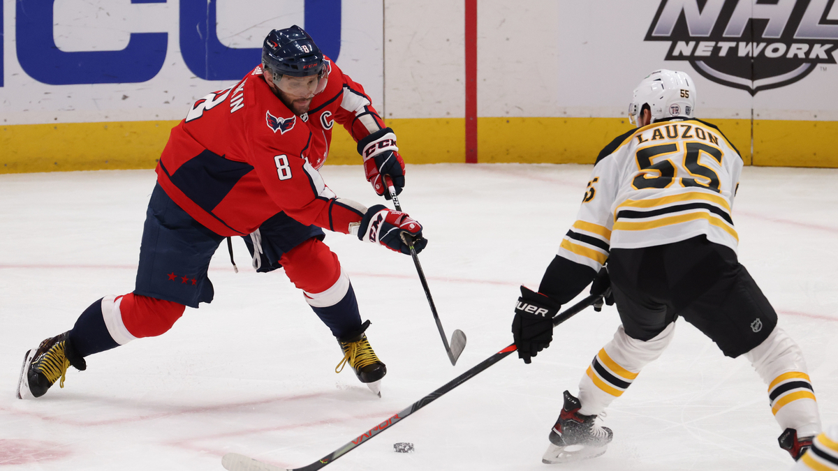 Boston Bruins Defenseman Jeremy Lauzon