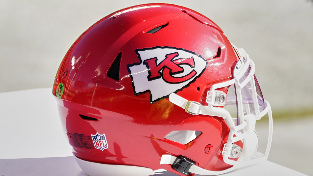 Kansas City Chiefs Helmet