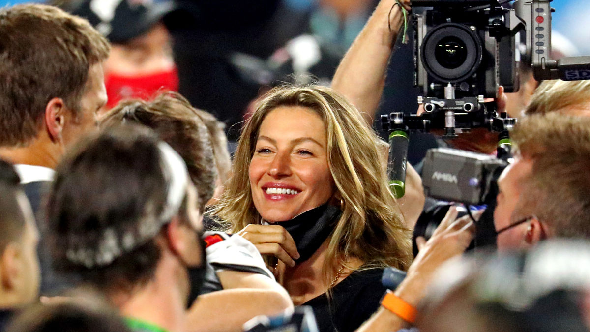 Tampa Bay Buccaneers quarterback Tom Brady and Gisele Bundchen