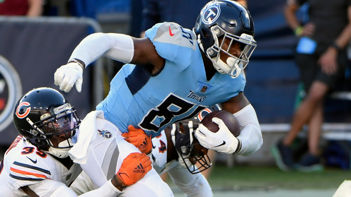 Tennessee Titans tight end Jonnu Smith