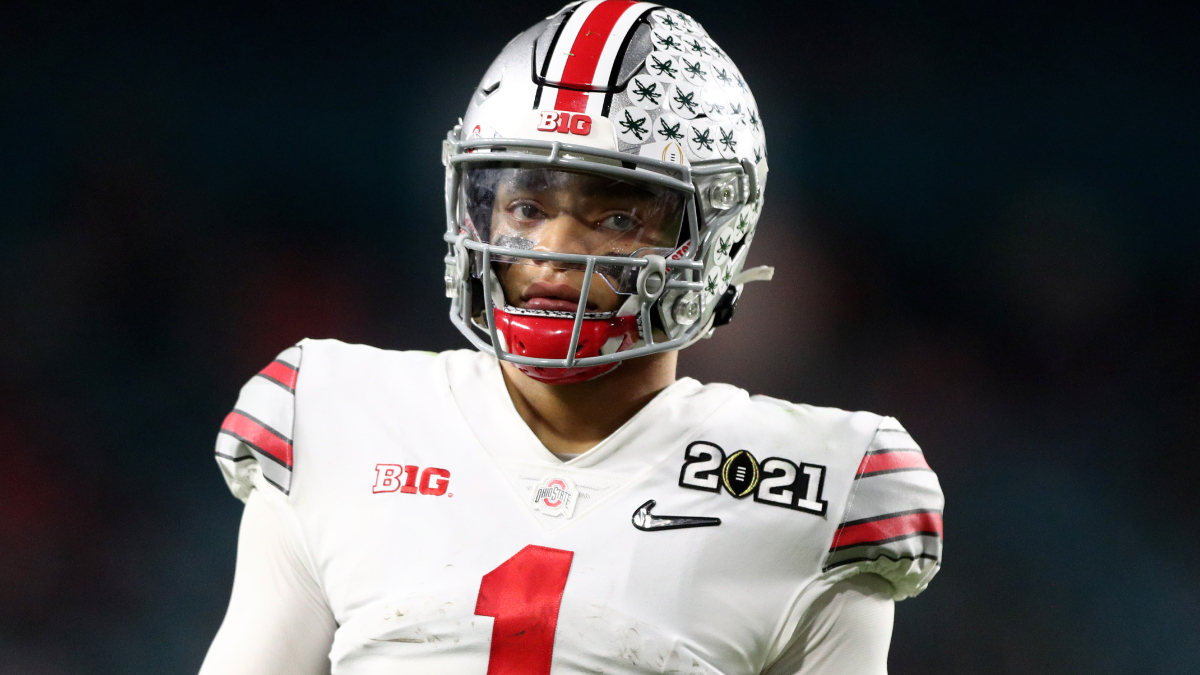 Ohio State Buckeyes quarterback Justin Fields
