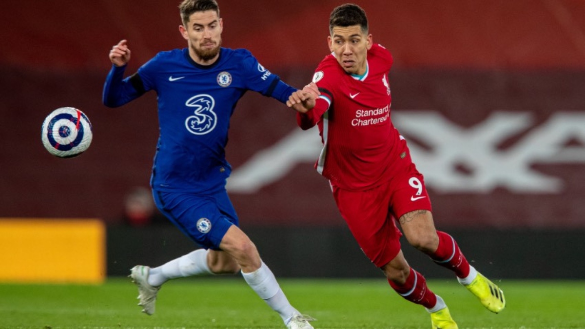 Liverpool forward Roberto Firmino (right)