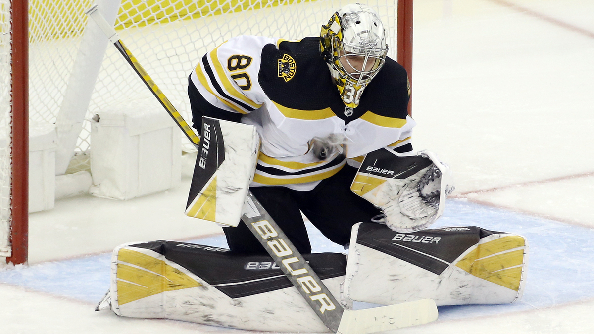Boston Bruins goaltender Daniel Vladar