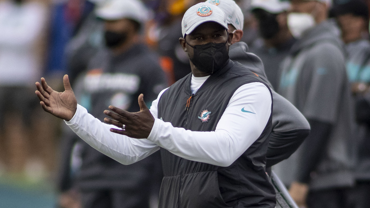 Miami Dolphina head coach Brian Flores