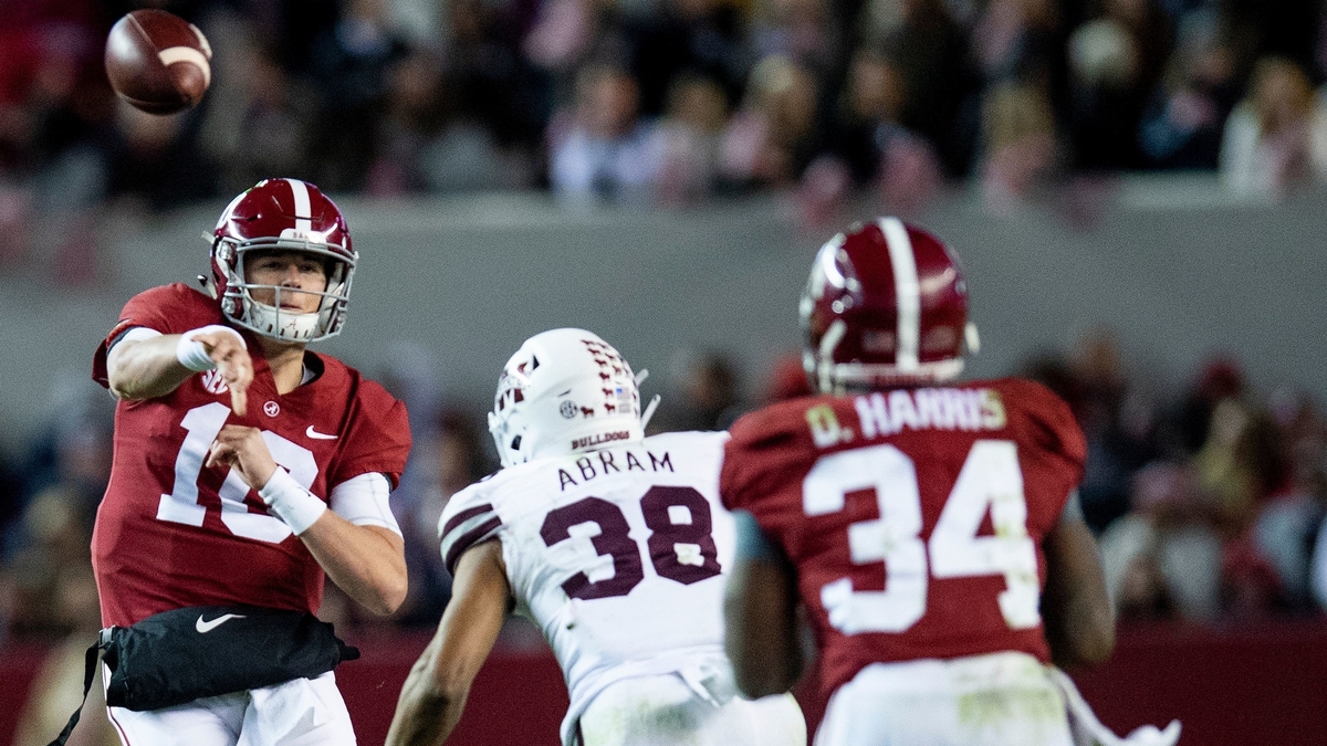 New England Patriots quarterback Mac Jones, running back Damien Harris