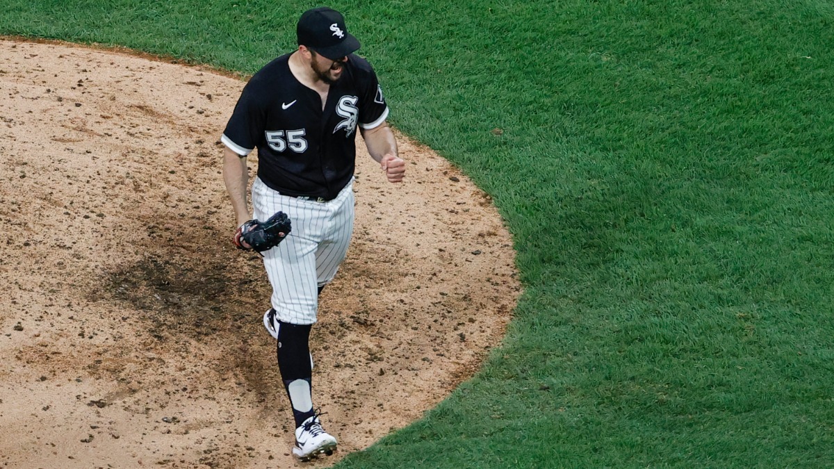 Chicago White Sox starting pitcher Carlos Rodon