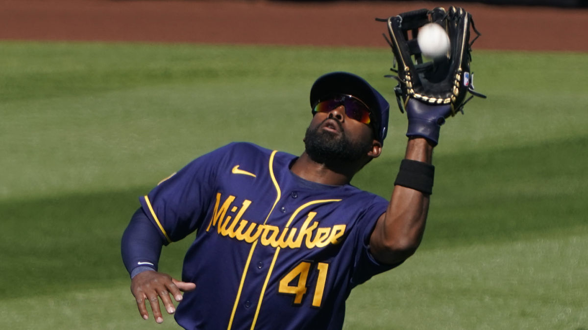 Milwaukee Brewers outfielder Jackie Bradley Jr.