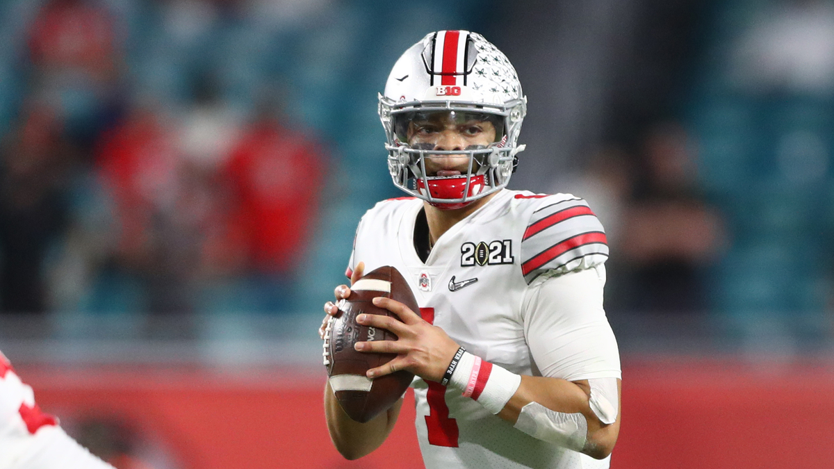 Ohio State Buckeyes quarterback Justin Fields
