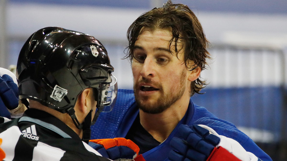 Washington Capitals defenseman Brendan Smith