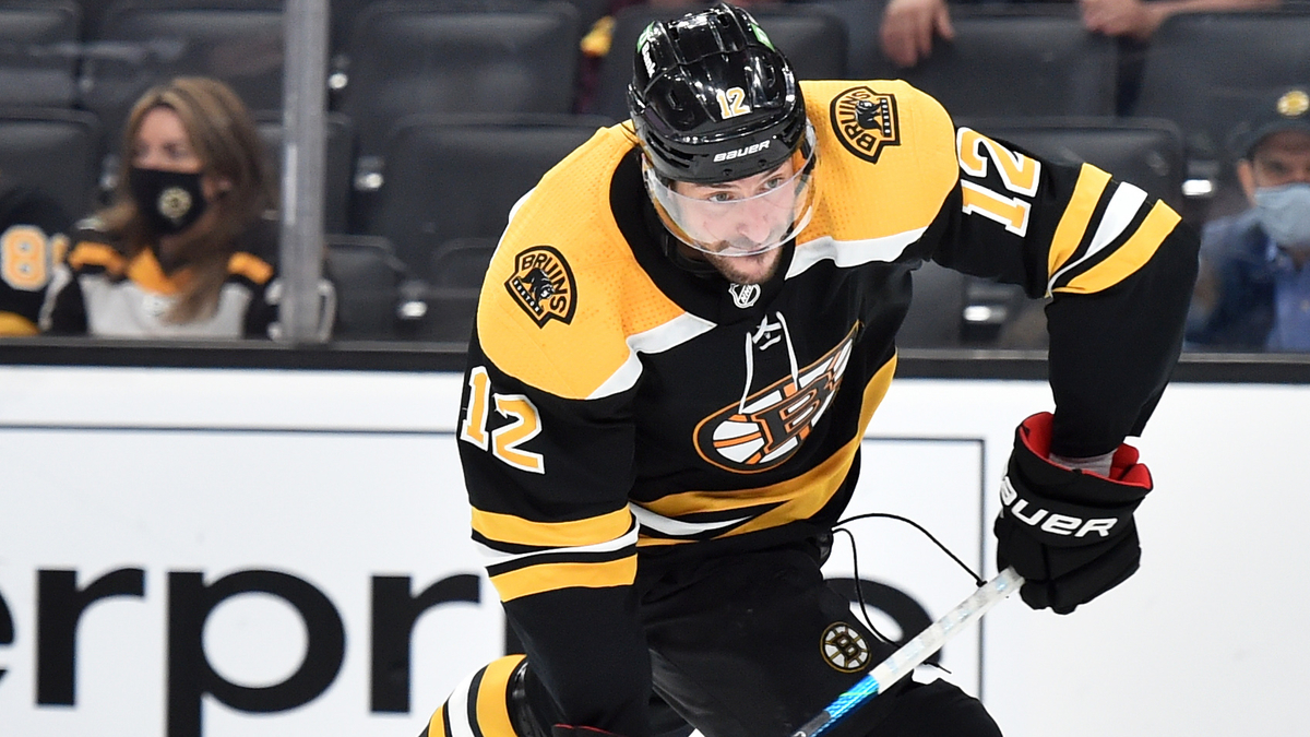 Boston Bruins winger Craig Smith