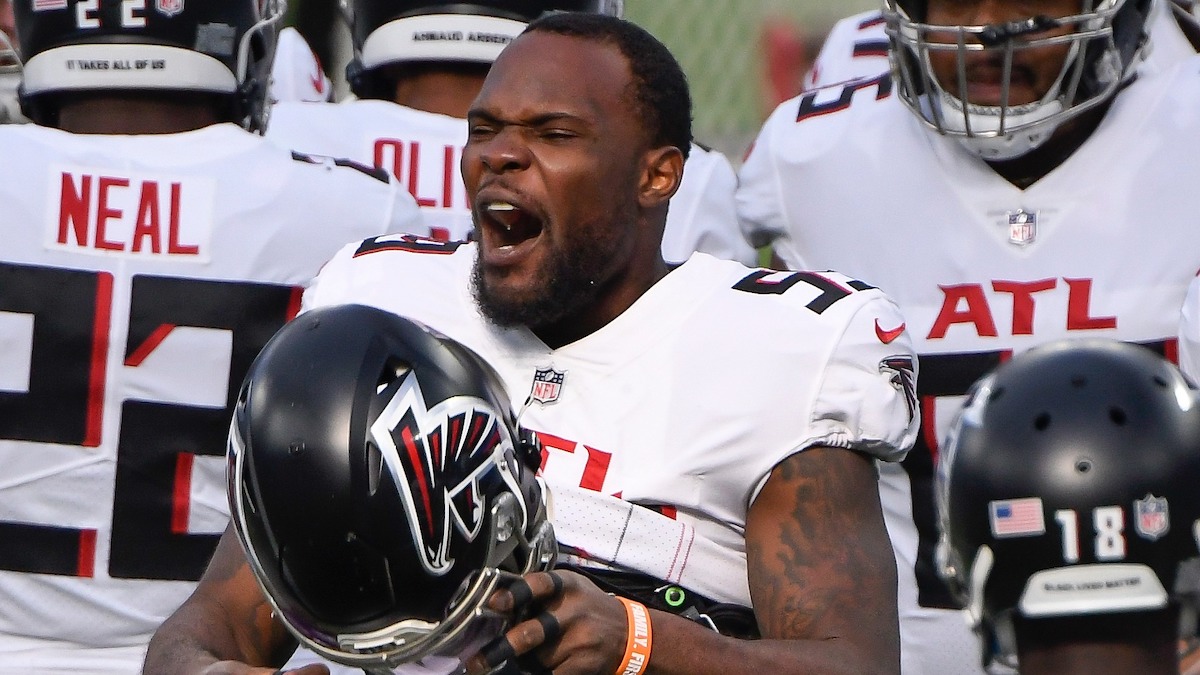 Patriots linebacker LaRoy Reynolds