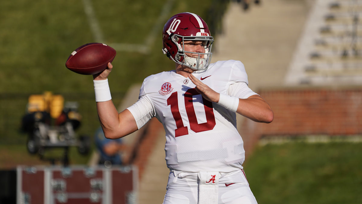 Alabama quarterback Mac Jones