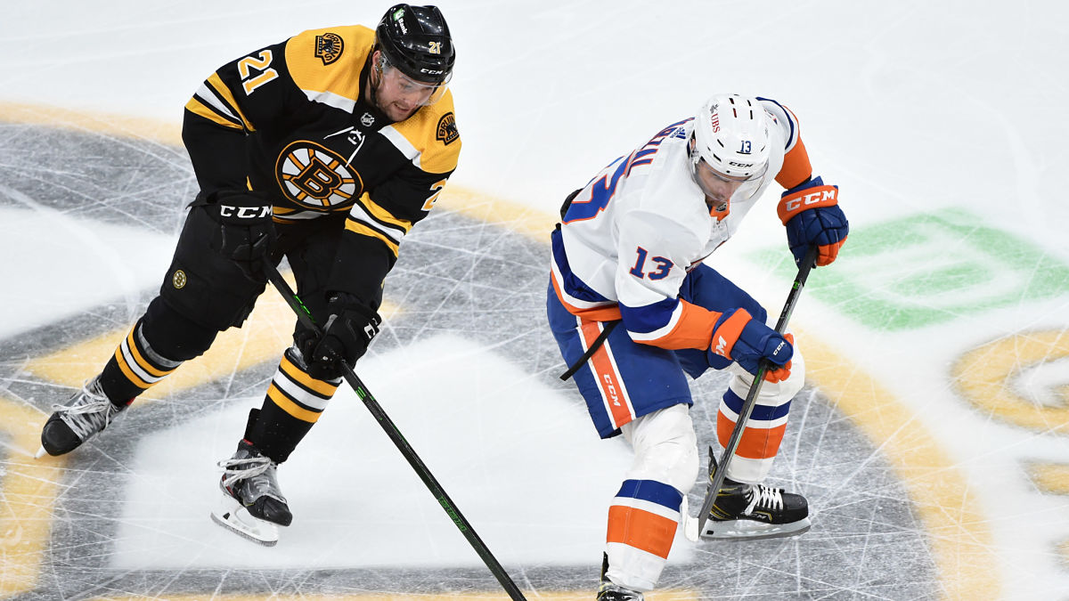 Bruins forward Nick Ritchie, Islanders forward Mathew Barzal