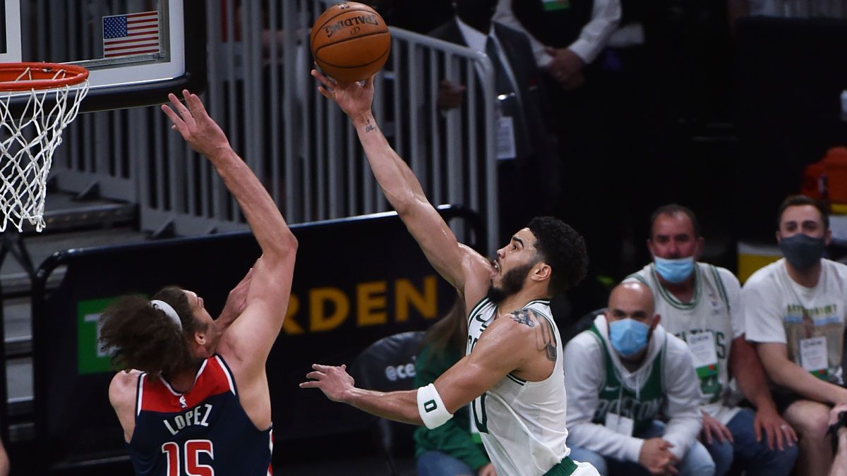 Washington Wizards center Robin Lopez and Boston Celtics forward Jayson Tatum