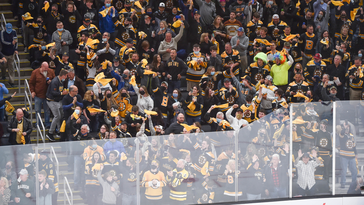 Boston Bruins fans