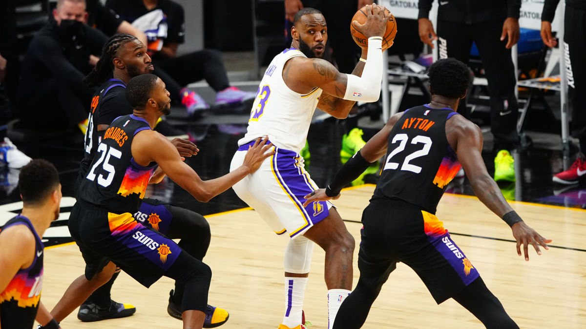 Los Angeles Lakers forward LeBron James