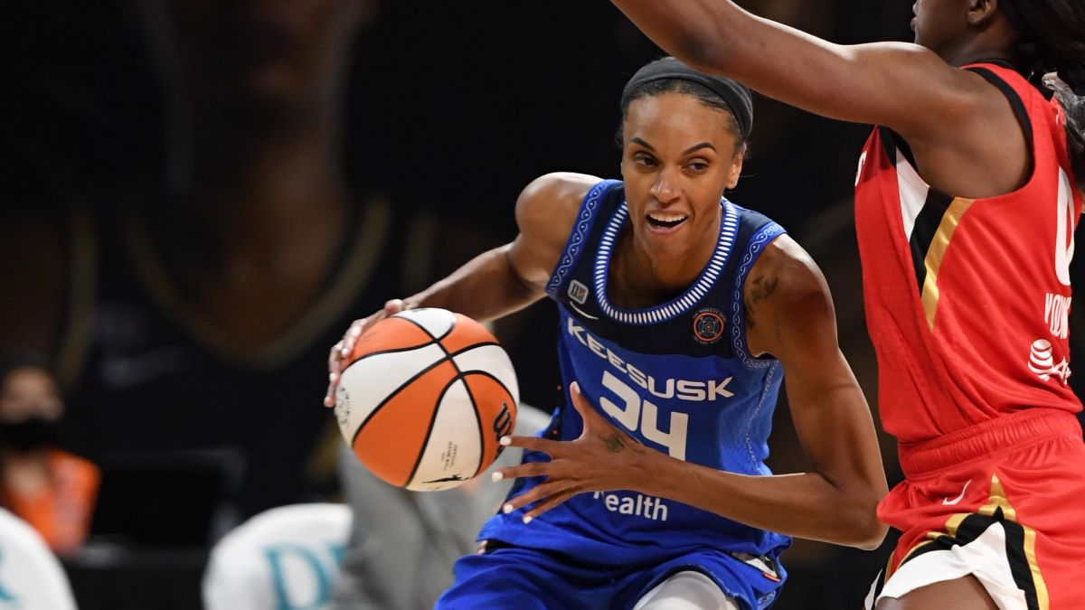 CT Sun guard DeWanna Bonner