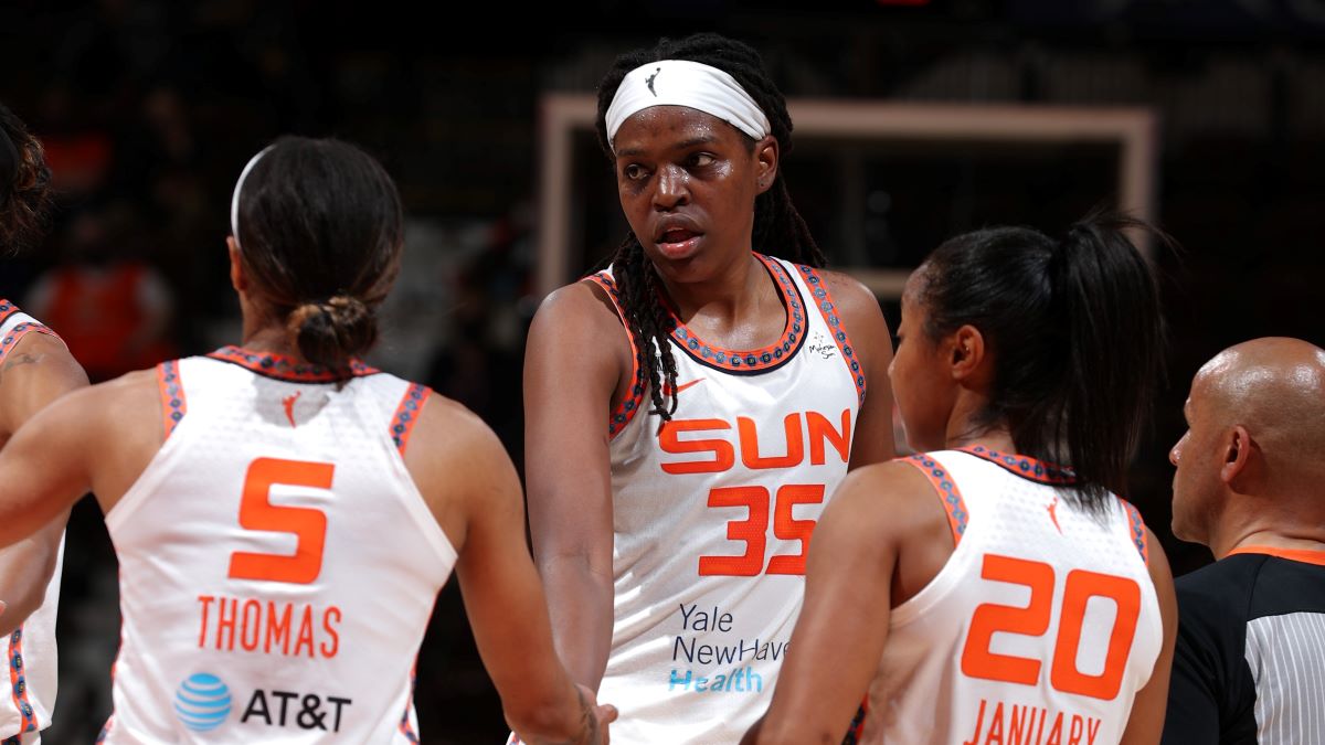 CT Sun forward Jonquel Jones and Briann January