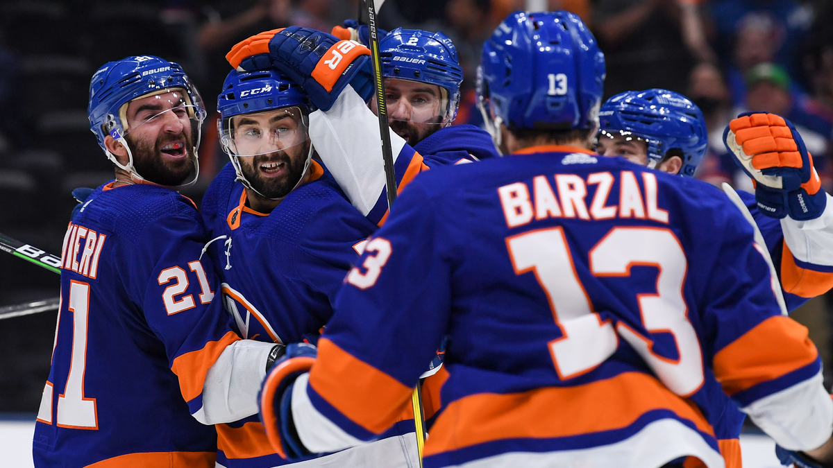 New York Islanders Forward Mathew Barzal