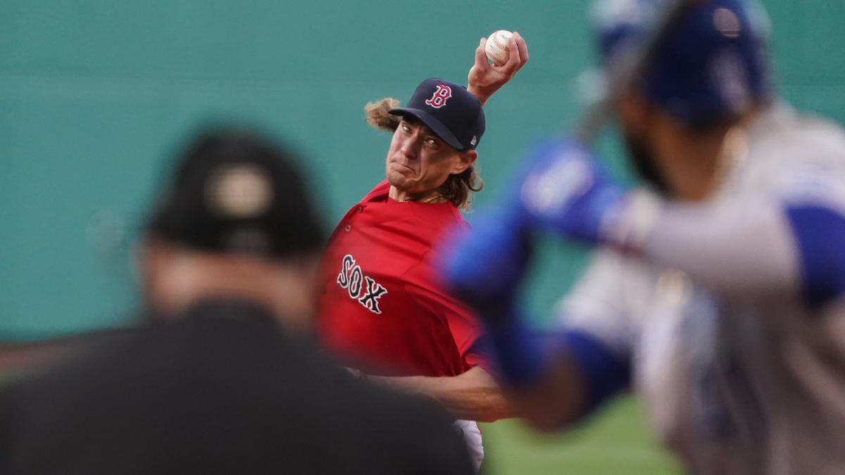 Boston Red Sox starting pitcher Garrett Richards