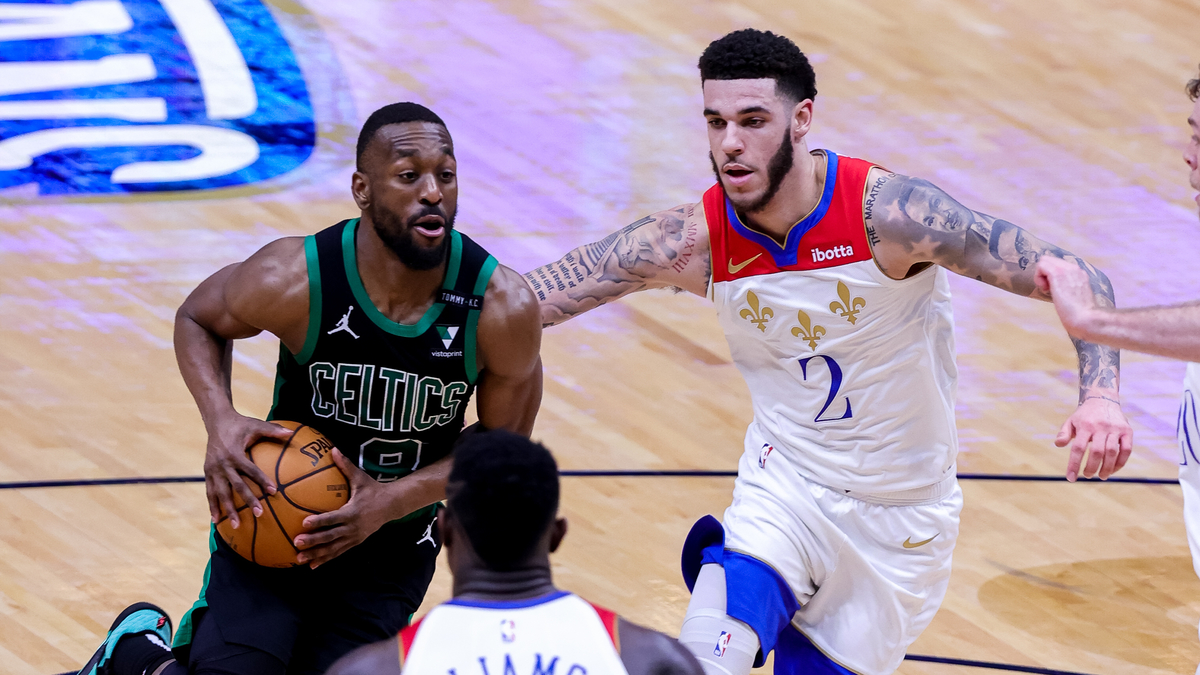 Oklahoma City Thunder guard Kemba Walker, New Orleans Pelicans guard Lonzo Ball