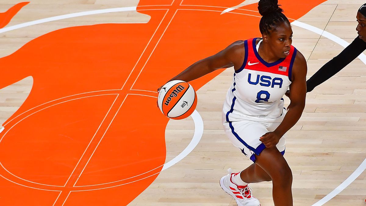 Team USA guard Chelsea Gray