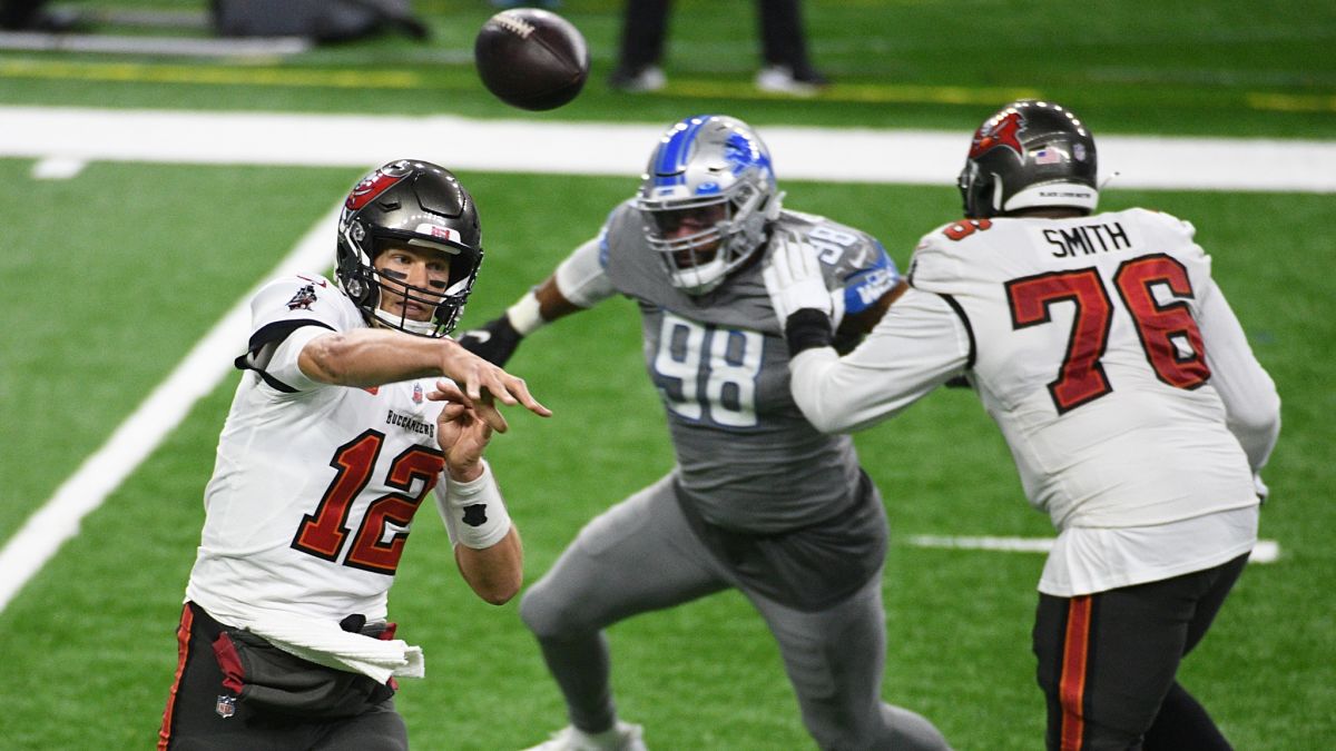Tampa Bay Buccaneers quarterback Tom Brady and offensive tackle Donovan Smith