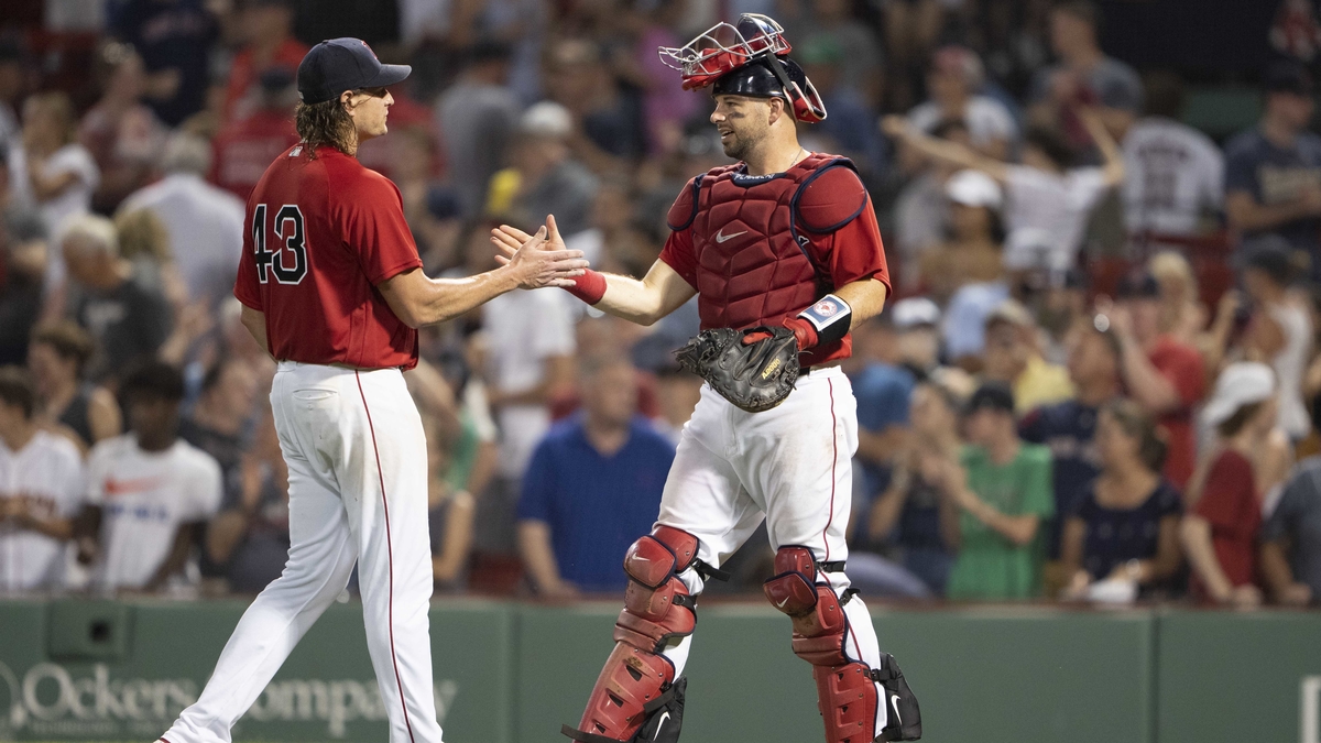 Boston Red Sox starting pitcher Garrett Richards