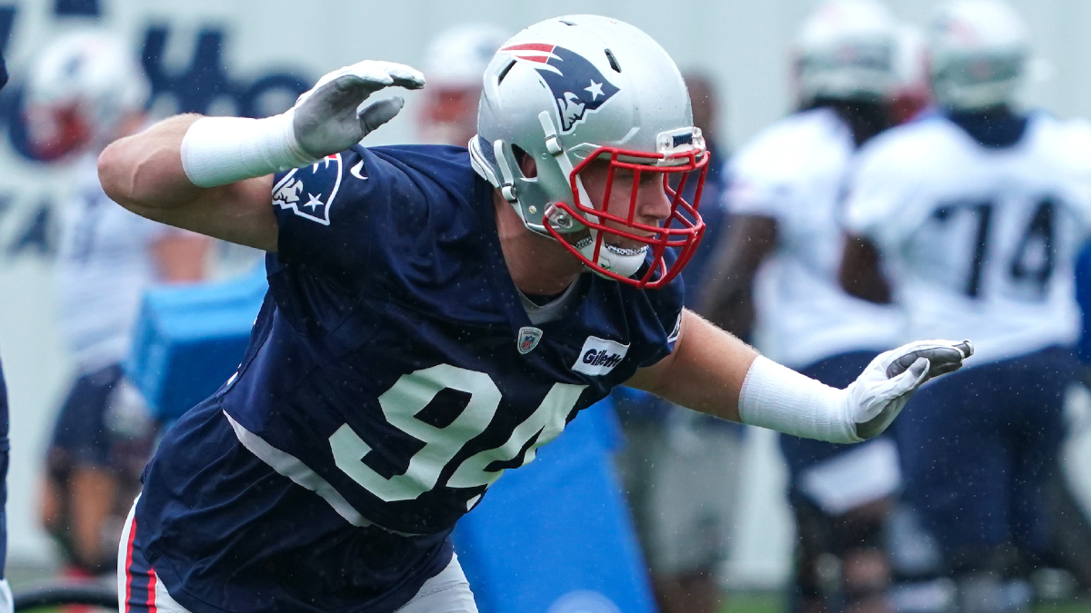New England Patriots defensive lineman Henry Anderson